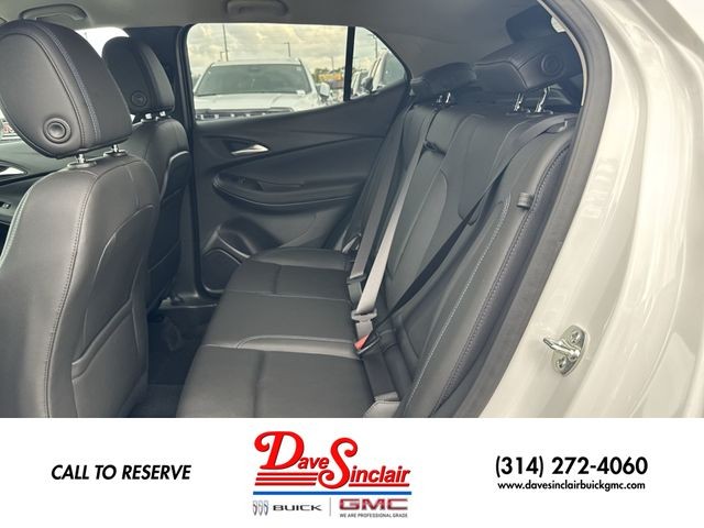 Buick Encore GX Vehicle Full-screen Gallery Image 21