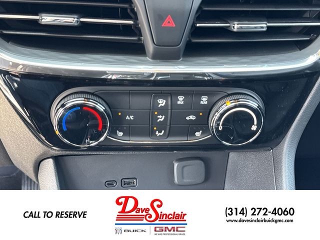 Buick Encore GX Vehicle Full-screen Gallery Image 18