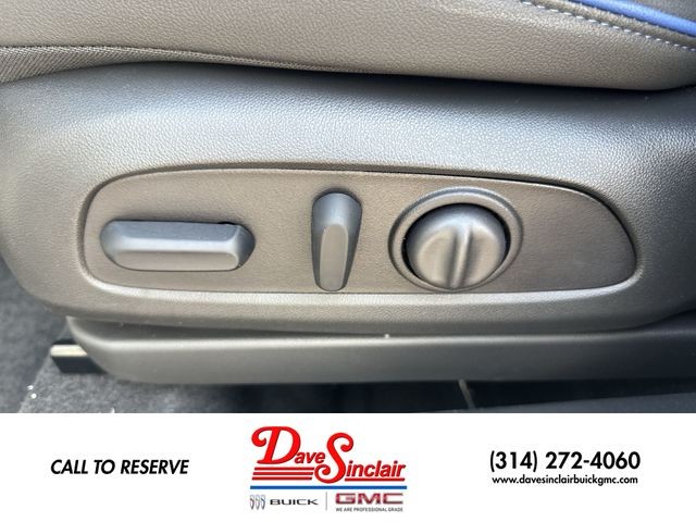 Buick Encore GX Vehicle Full-screen Gallery Image 12