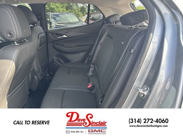 Buick Encore GX Vehicle Full-screen Gallery Image 21