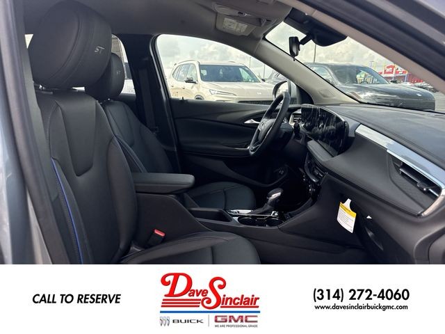 Buick Encore GX Vehicle Full-screen Gallery Image 23
