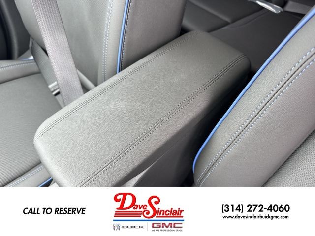 Buick Encore GX Vehicle Full-screen Gallery Image 20