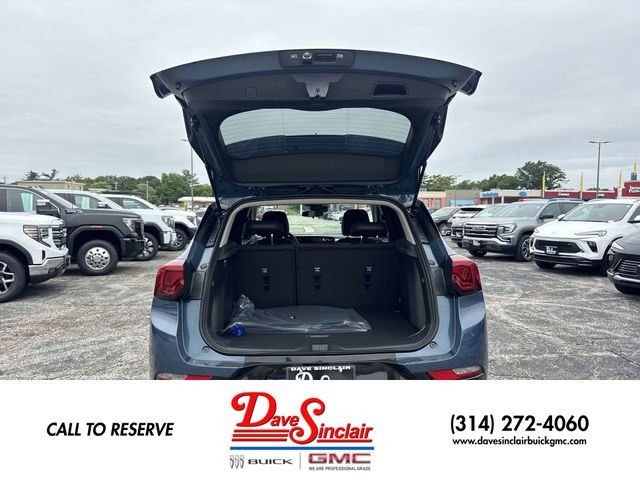 Buick Encore GX Vehicle Full-screen Gallery Image 22