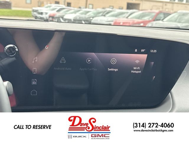 Buick Encore GX Vehicle Full-screen Gallery Image 16