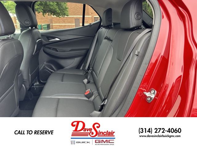 Buick Encore GX Vehicle Full-screen Gallery Image 21