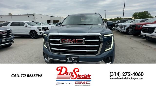 GMC Yukon Vehicle Full-screen Gallery Image 03