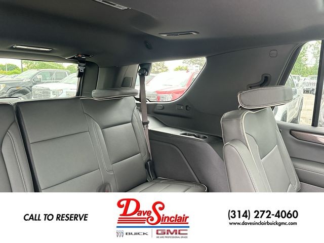 GMC Yukon Vehicle Full-screen Gallery Image 14