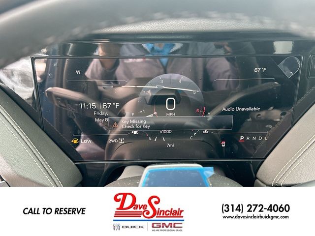 GMC Yukon Vehicle Full-screen Gallery Image 23