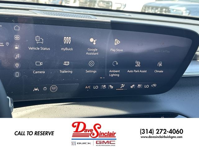 Buick Enclave Vehicle Full-screen Gallery Image 16