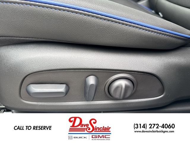 Buick Encore GX Vehicle Full-screen Gallery Image 12