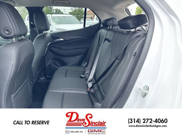 Buick Encore GX Vehicle Full-screen Gallery Image 21
