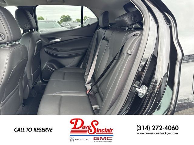 Buick Encore GX Vehicle Full-screen Gallery Image 21