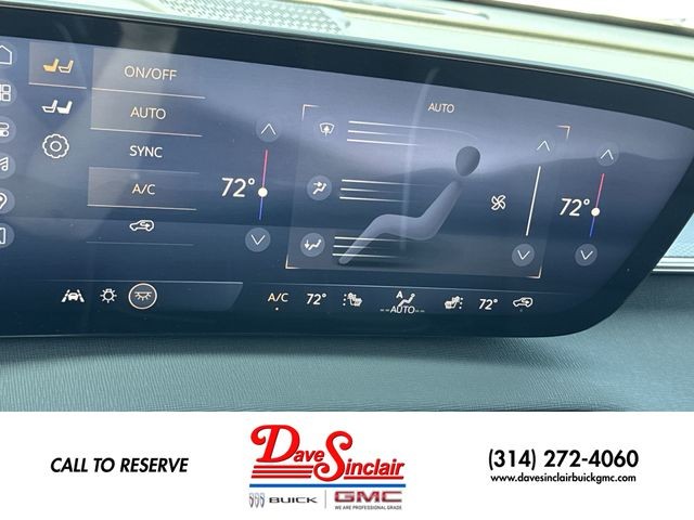 Buick Enclave Vehicle Full-screen Gallery Image 19