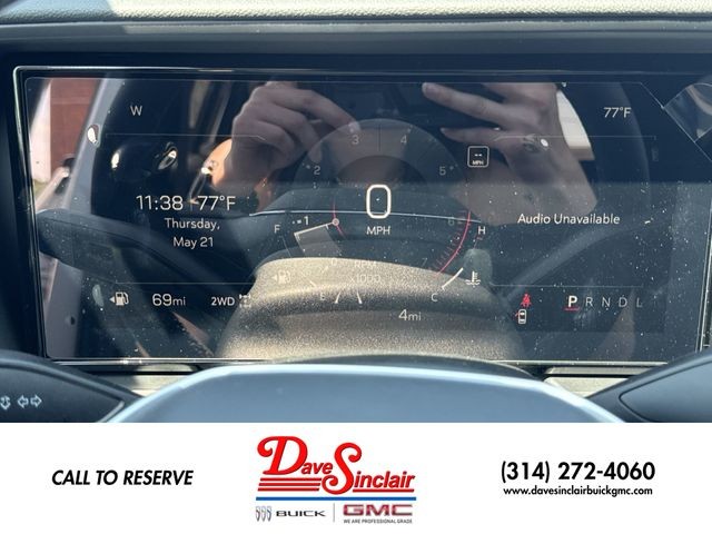 GMC Terrain Vehicle Full-screen Gallery Image 15