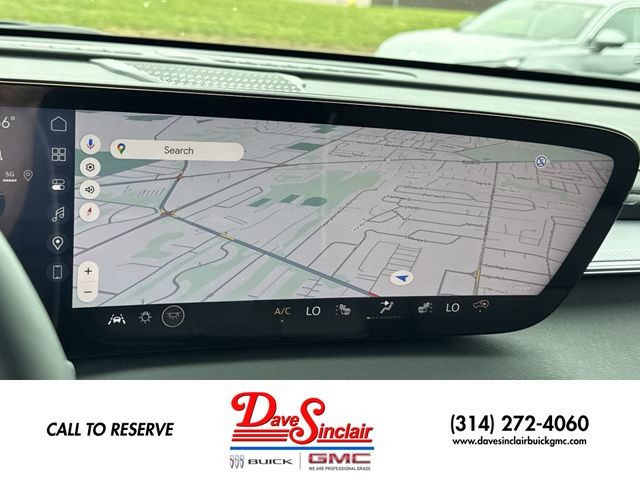 Buick Enclave Vehicle Full-screen Gallery Image 18