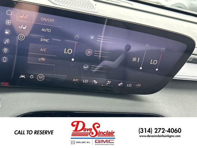 Buick Enclave Vehicle Full-screen Gallery Image 19
