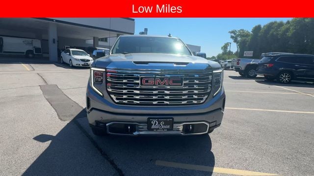 GMC Sierra 1500 Vehicle Full-screen Gallery Image 03