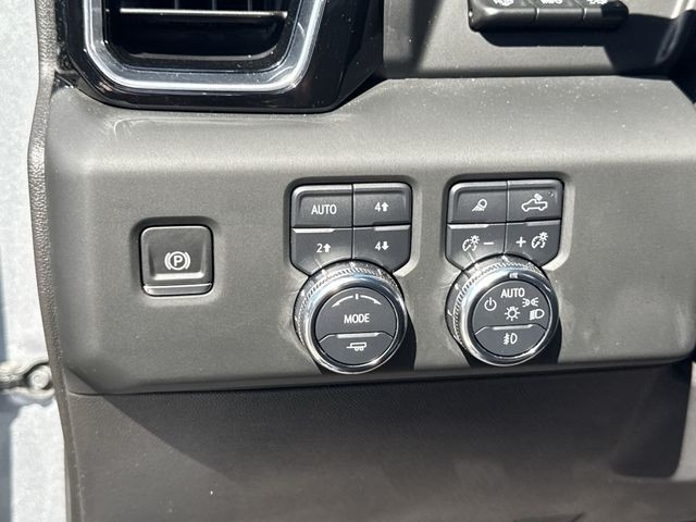 GMC Sierra 1500 Vehicle Full-screen Gallery Image 40