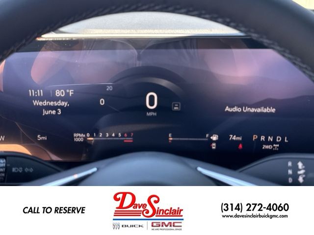 Buick Enclave Vehicle Full-screen Gallery Image 15