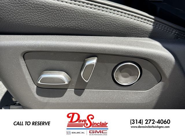 GMC Sierra 2500HD Vehicle Full-screen Gallery Image 12