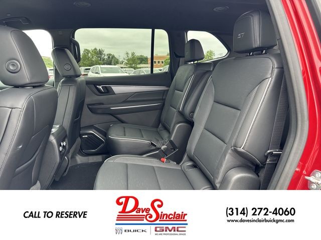 Buick Enclave Vehicle Full-screen Gallery Image 22