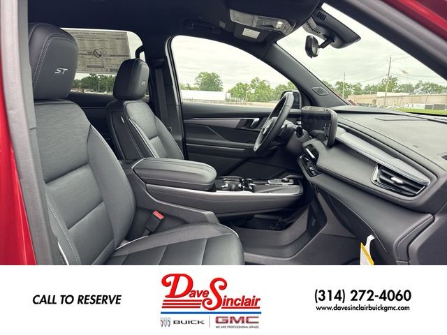 Buick Enclave Vehicle Full-screen Gallery Image 25