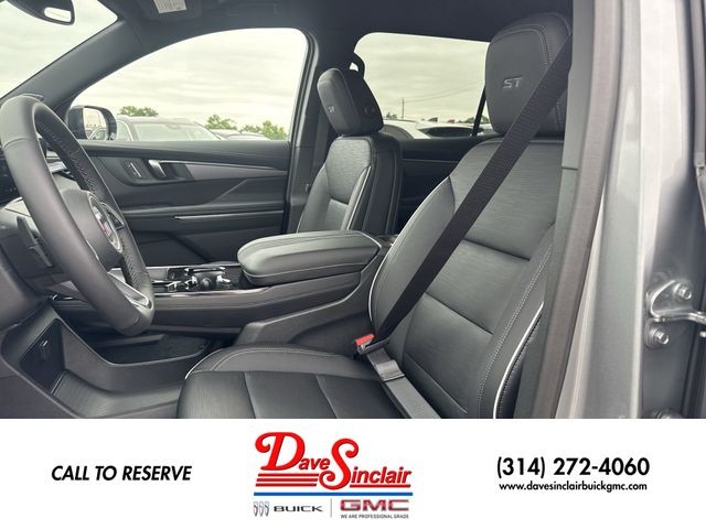 Buick Enclave Vehicle Full-screen Gallery Image 11