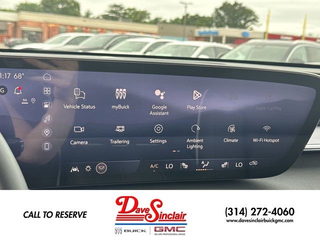 Buick Enclave Vehicle Full-screen Gallery Image 16
