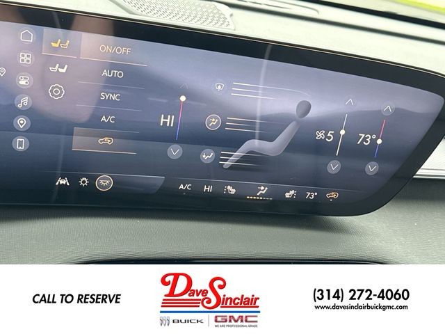 Buick Enclave Vehicle Full-screen Gallery Image 19