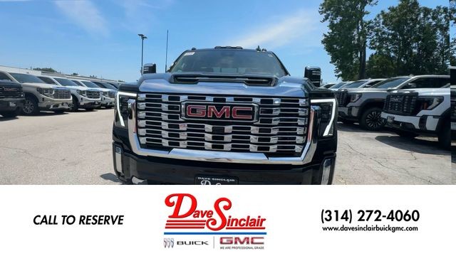 GMC Sierra 2500HD Vehicle Full-screen Gallery Image 03