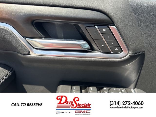 GMC Sierra 2500HD Vehicle Full-screen Gallery Image 13