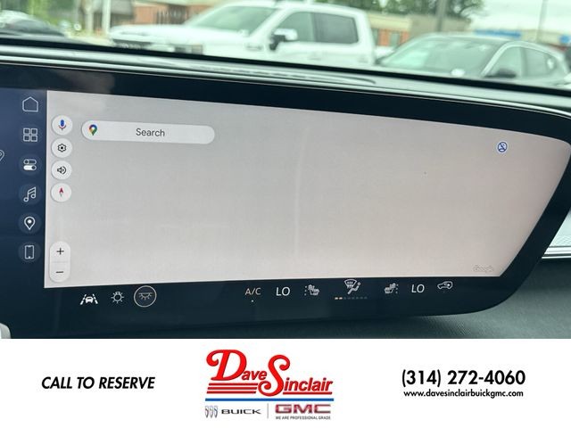 Buick Enclave Vehicle Full-screen Gallery Image 18