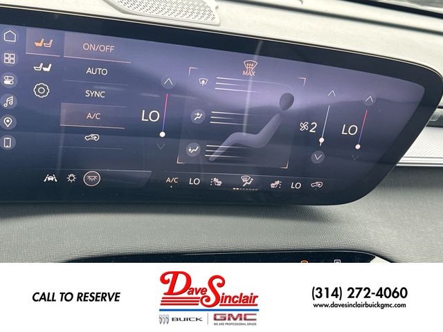 Buick Enclave Vehicle Full-screen Gallery Image 19