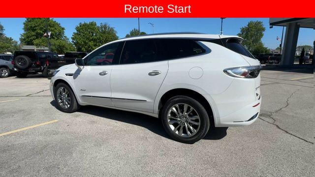 Buick Enclave Vehicle Full-screen Gallery Image 06