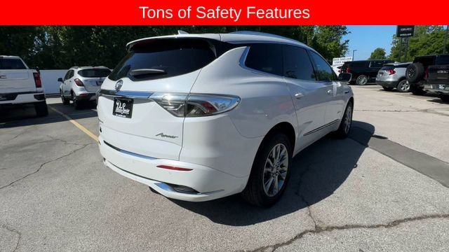 Buick Enclave Vehicle Full-screen Gallery Image 08