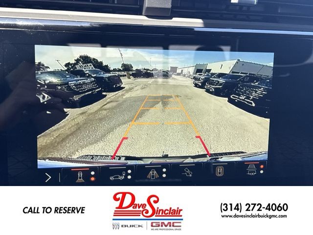 GMC Sierra 2500HD Vehicle Full-screen Gallery Image 17