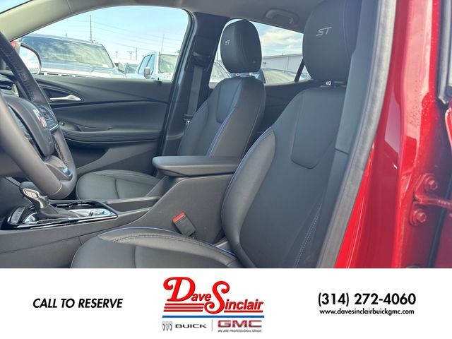 Buick Encore GX Vehicle Full-screen Gallery Image 11