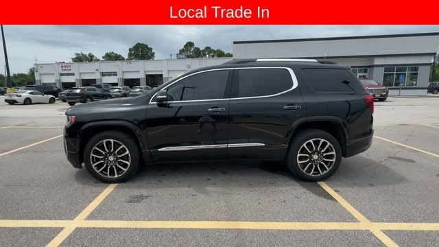 GMC Acadia Vehicle Full-screen Gallery Image 06