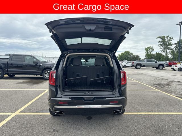GMC Acadia Vehicle Full-screen Gallery Image 31