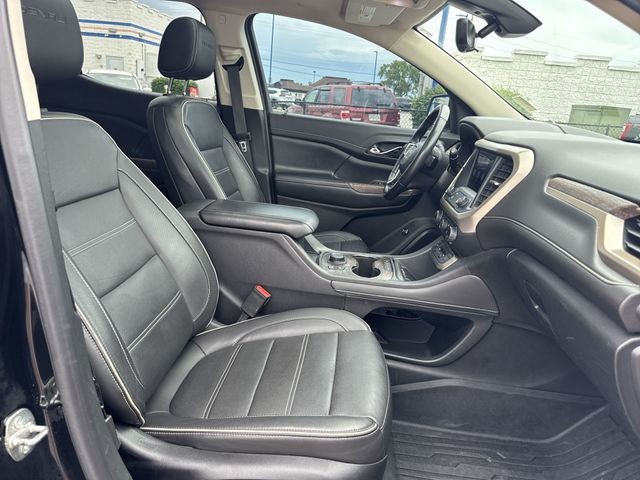 GMC Acadia Vehicle Full-screen Gallery Image 33