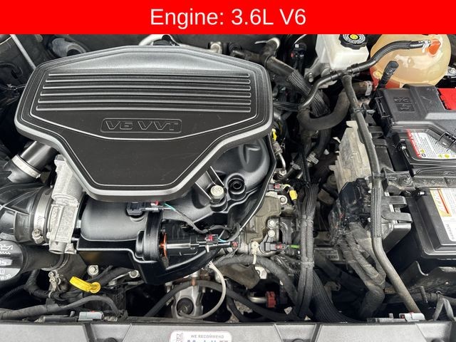 GMC Acadia Vehicle Full-screen Gallery Image 35