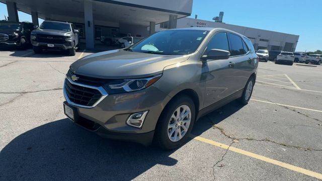 Chevrolet Equinox Vehicle Full-screen Gallery Image 05