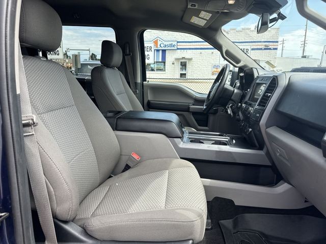 Ford F-150 Vehicle Full-screen Gallery Image 30
