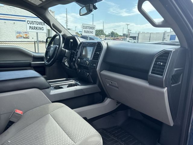 Ford F-150 Vehicle Full-screen Gallery Image 31