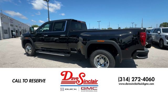 GMC Sierra 3500HD Vehicle Full-screen Gallery Image 06