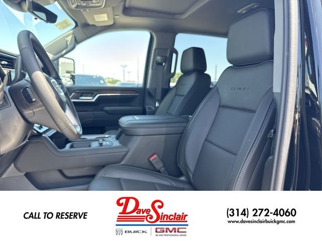 GMC Sierra 3500HD Vehicle Full-screen Gallery Image 11