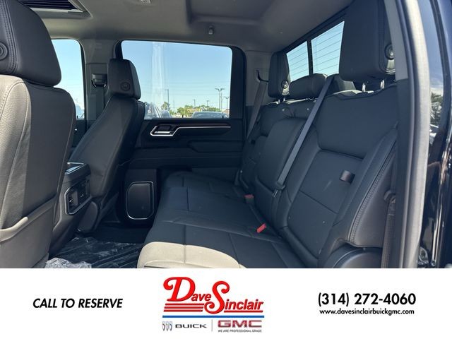 GMC Sierra 3500HD Vehicle Full-screen Gallery Image 23