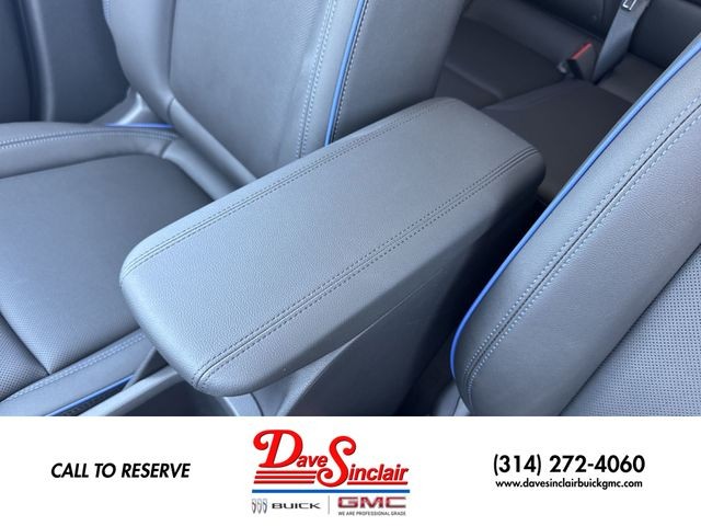 Buick Encore GX Vehicle Full-screen Gallery Image 20