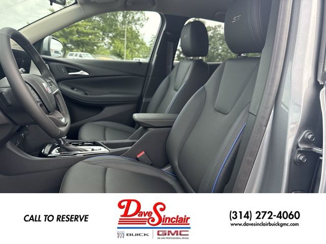 Buick Encore GX Vehicle Full-screen Gallery Image 11