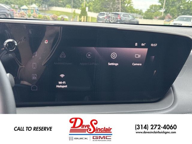 Buick Encore GX Vehicle Full-screen Gallery Image 16
